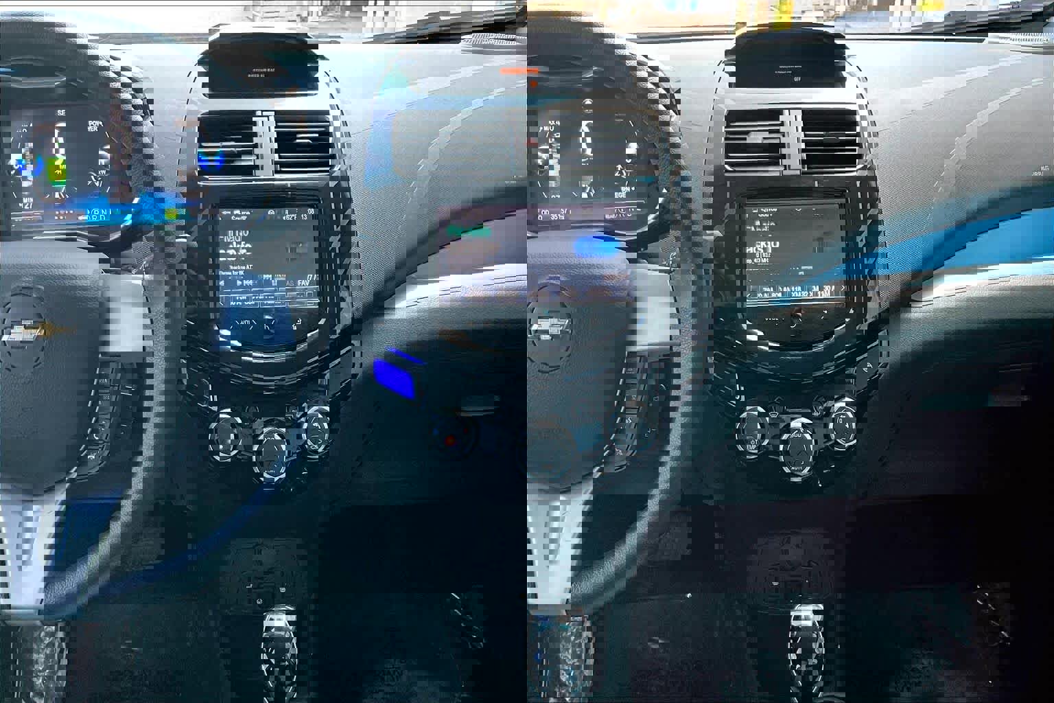 Used 2015 Chevrolet Spark LT image 6