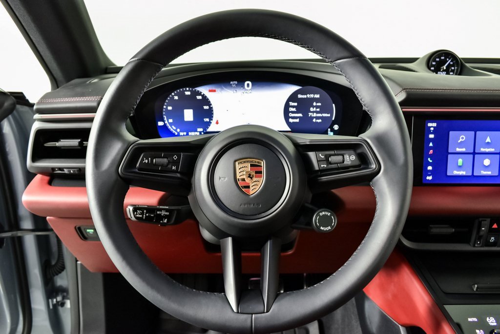 Certified 2025 Porsche Macan 4S Electric w/ Premium Package image 9