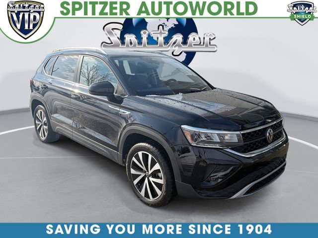 Used 2023 Volkswagen Taos SE w/ Panoramic Sunroof Package image 1