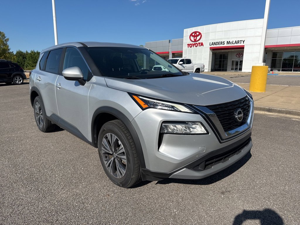 Used 2023 Nissan Rogue SV