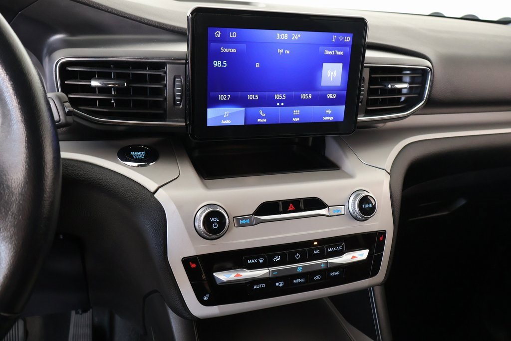 Used 2023 Ford Explorer XLT w/ Equipment Group 202A image 5