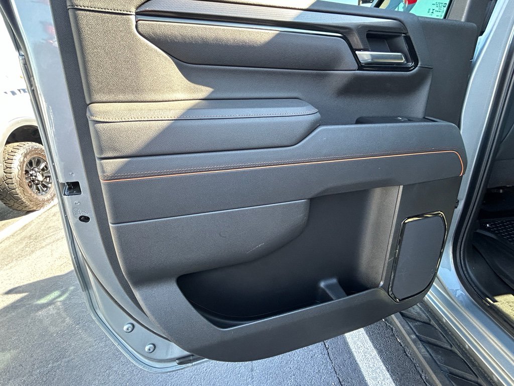 Used 2025 GMC Sierra 1500 AT4 w/ AT4 Premium Package image 25