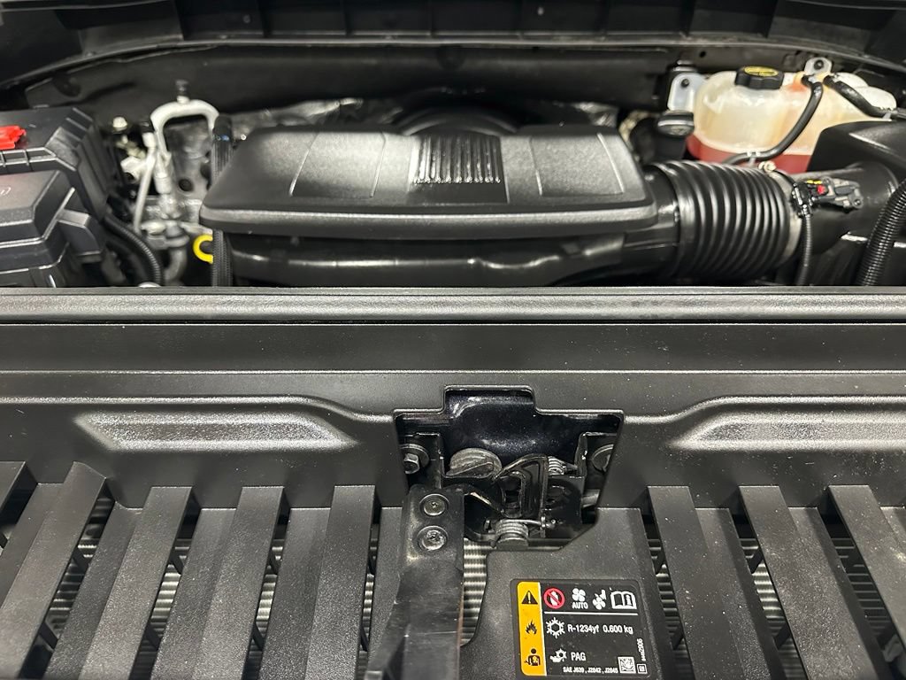 Used 2025 GMC Sierra 1500 SLT AWD/4WD image 68