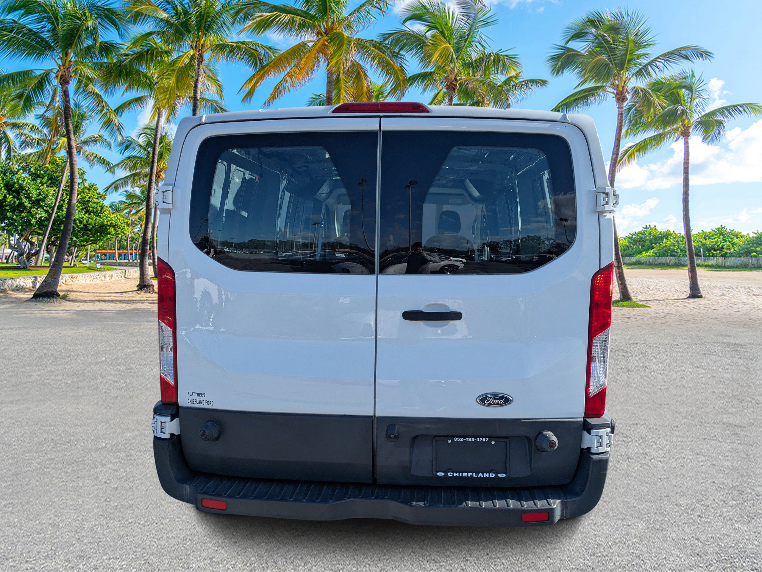 Used 2017 Ford Transit 150 148 Low Roof RWD image 4