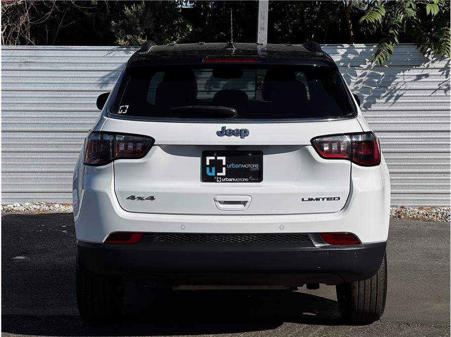 Used 2025 Jeep Compass Limited AWD/4WD image 11