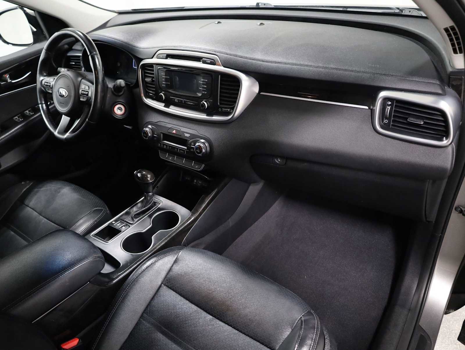 Used 2016 Kia Sorento EX AWD/4WD image 6