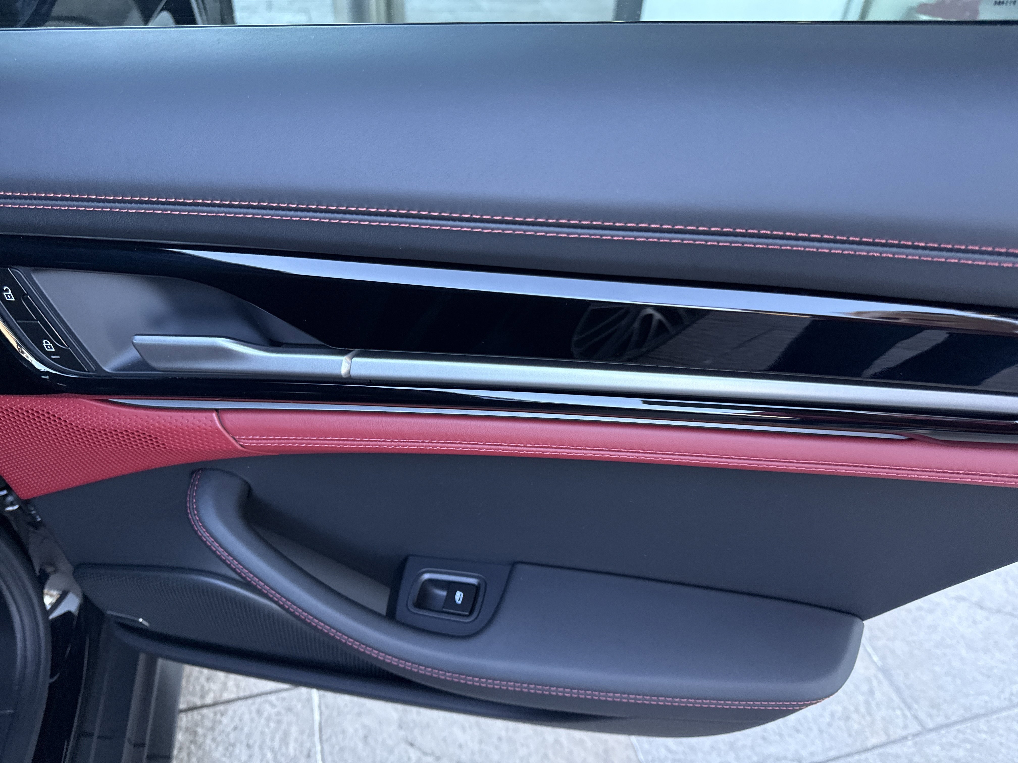 Used 2024 Porsche Panamera 4 image 14