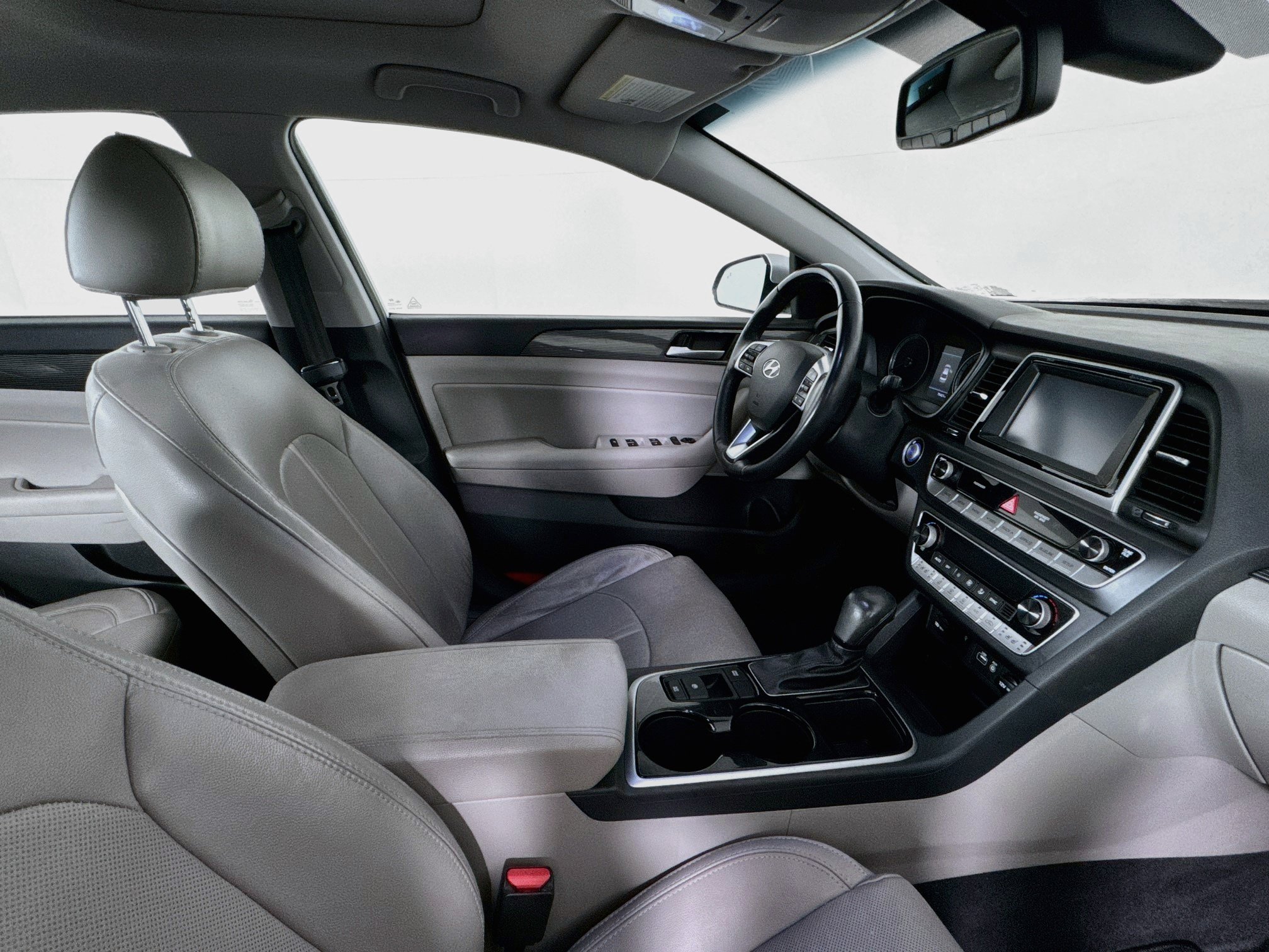 Used 2019 Hyundai Sonata Limited FWD image 27