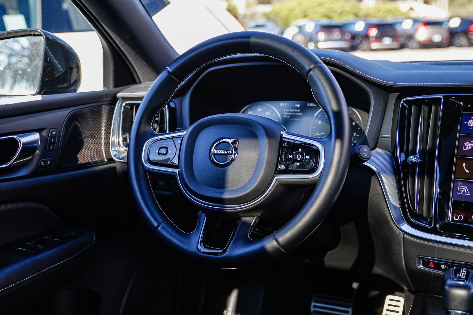 Used 2021 Volvo V60 T6 R-Design w/ Advanced Package image 16