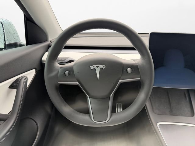 Used 2021 Tesla Model Y Performance image 12