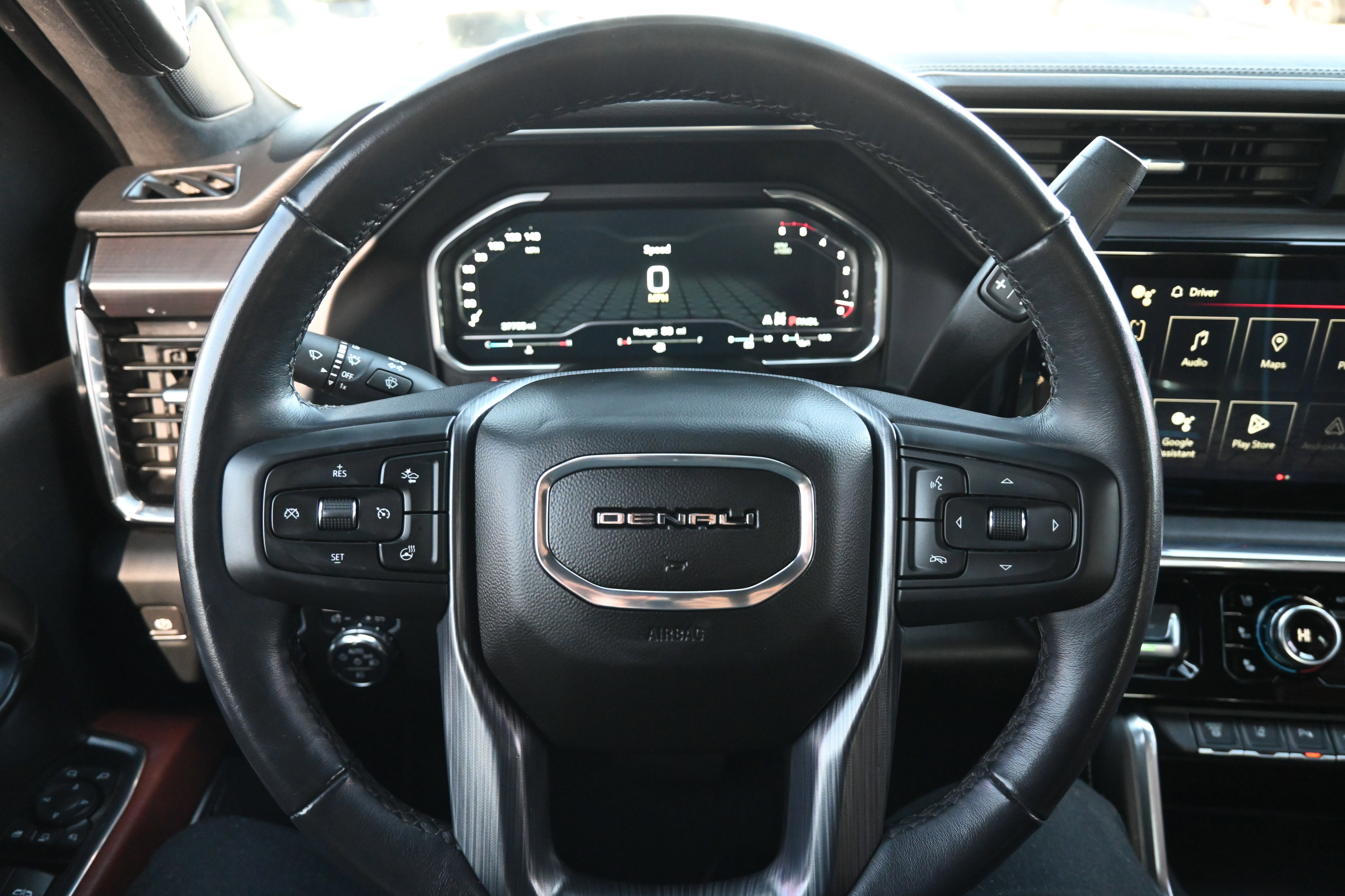 Used 2024 GMC Sierra 3500 Denali Ultimate AWD/4WD image 19