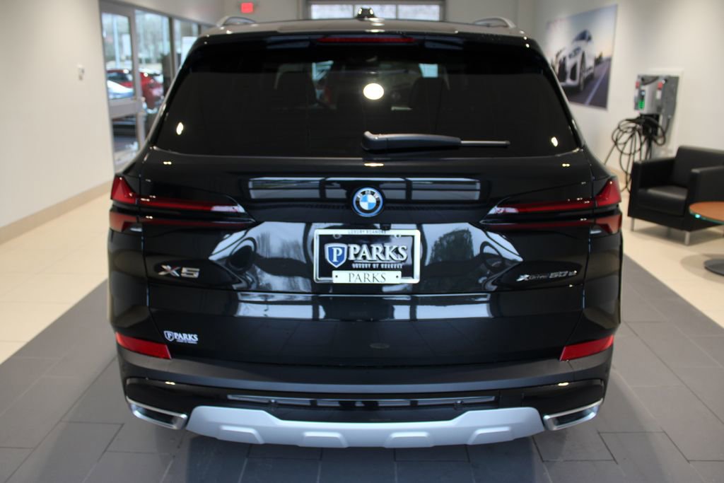 New 2026 BMW X5 xDrive50e w/ Climate Comfort Package AWD/4WD image 25