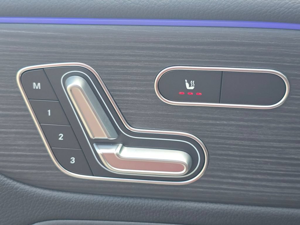 New 2026 Mercedes-Benz GLB 250 4MATIC image 6