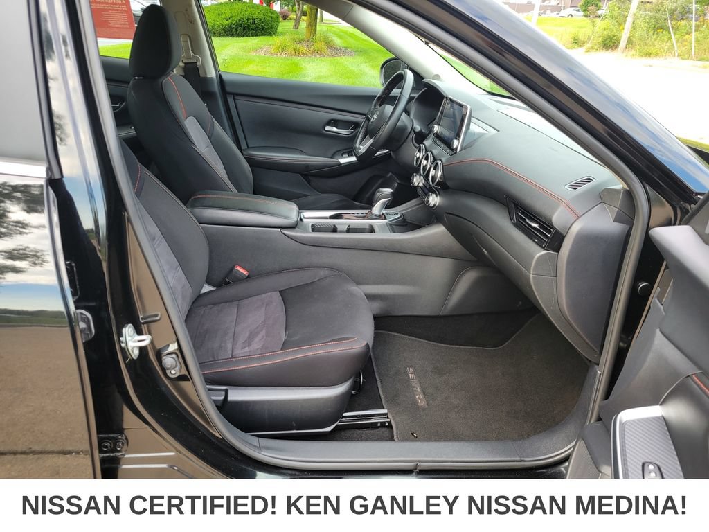Certified 2025 Nissan Sentra SR FWD image 48