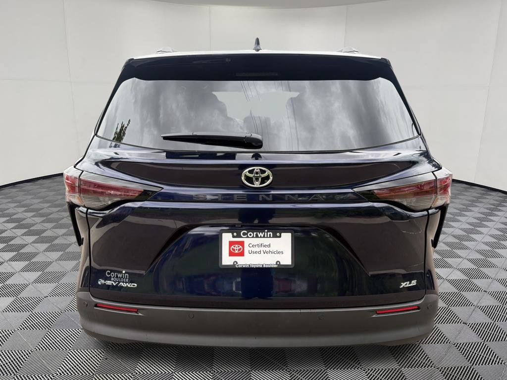 Used 2026 Toyota Sienna XLE AWD/4WD image 6