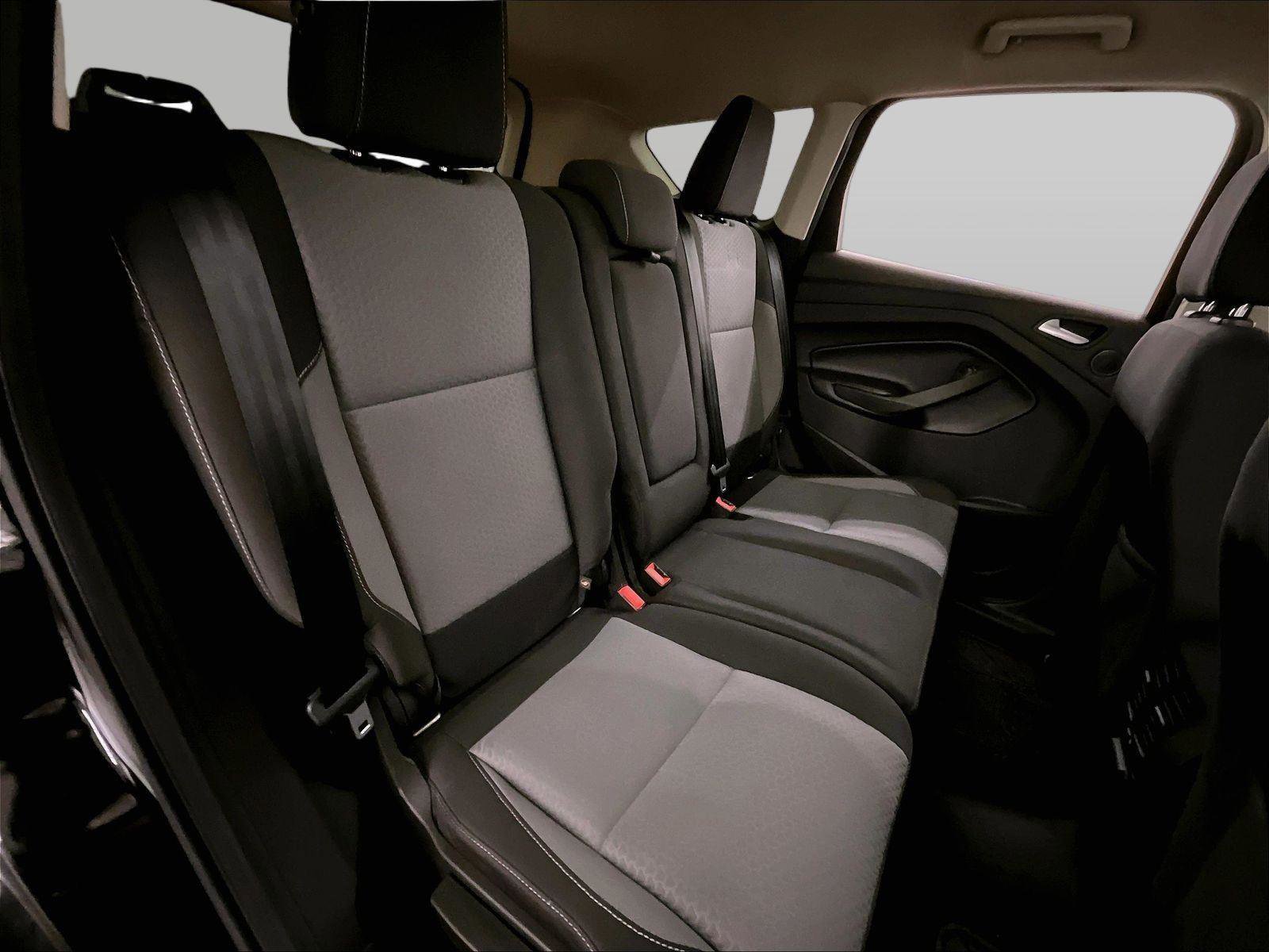 Used 2017 Ford Escape SE w/ Equipment Group 201A image 27