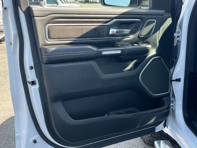 Used 2022 RAM 1500 Laramie AWD/4WD image 15