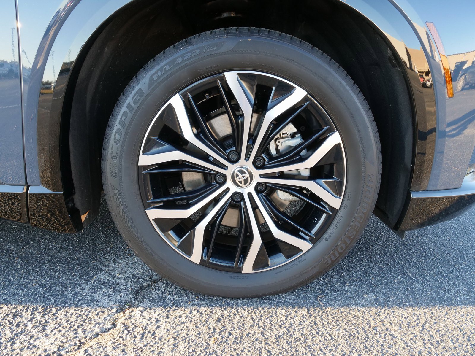 Used 2025 Toyota Crown Signia image 10