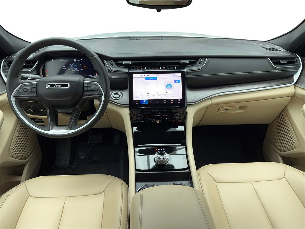 Used 2024 Jeep Grand Cherokee L Limited w/ Black Appearance Package image 14