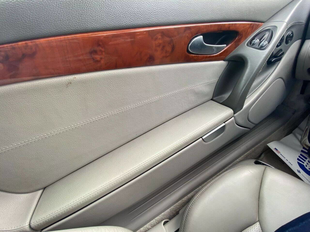 Used 2004 Mercedes-Benz SL 500 image 22