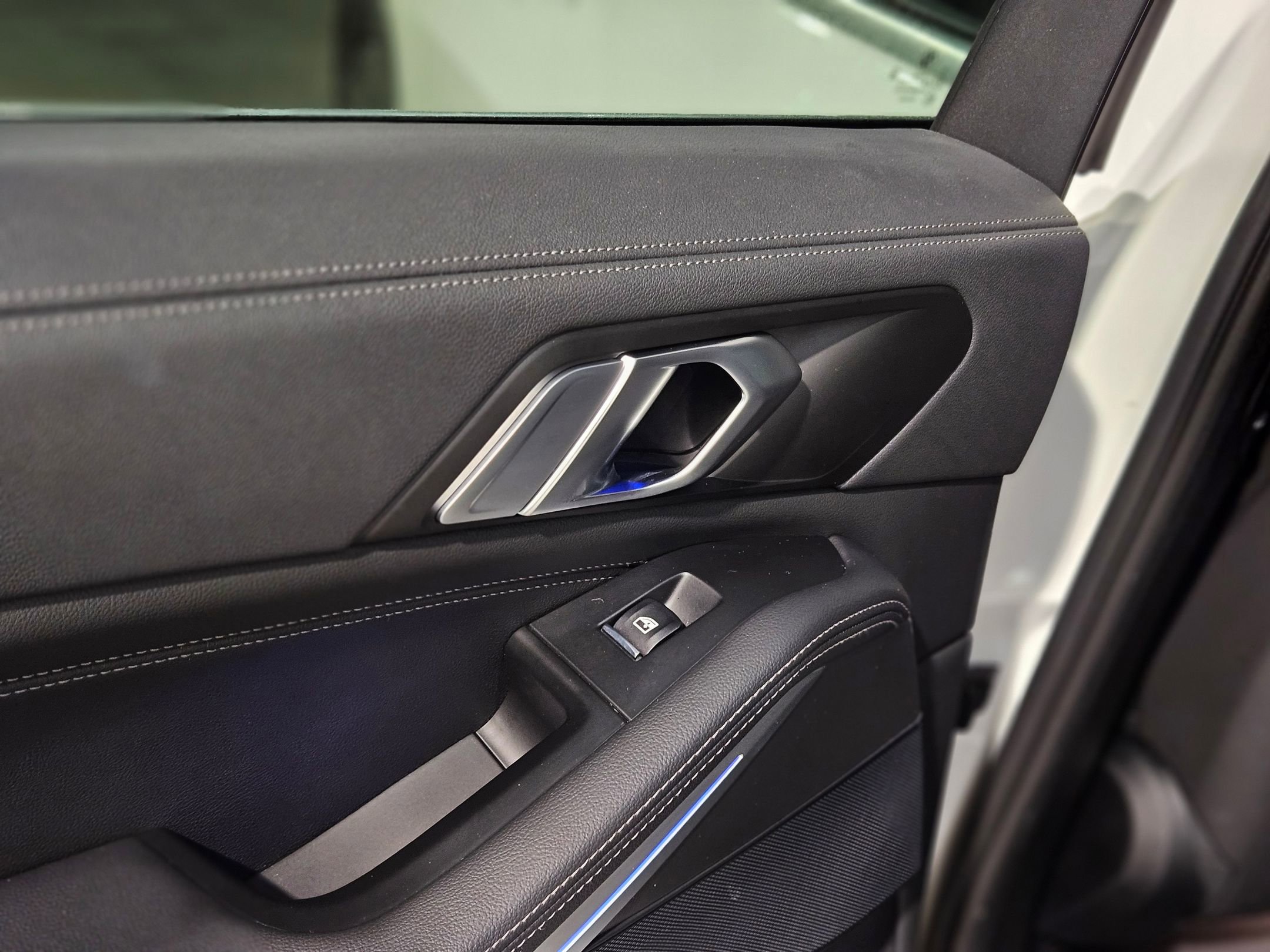 Used 2022 BMW X5 xDrive40i w/ Premium Package image 36