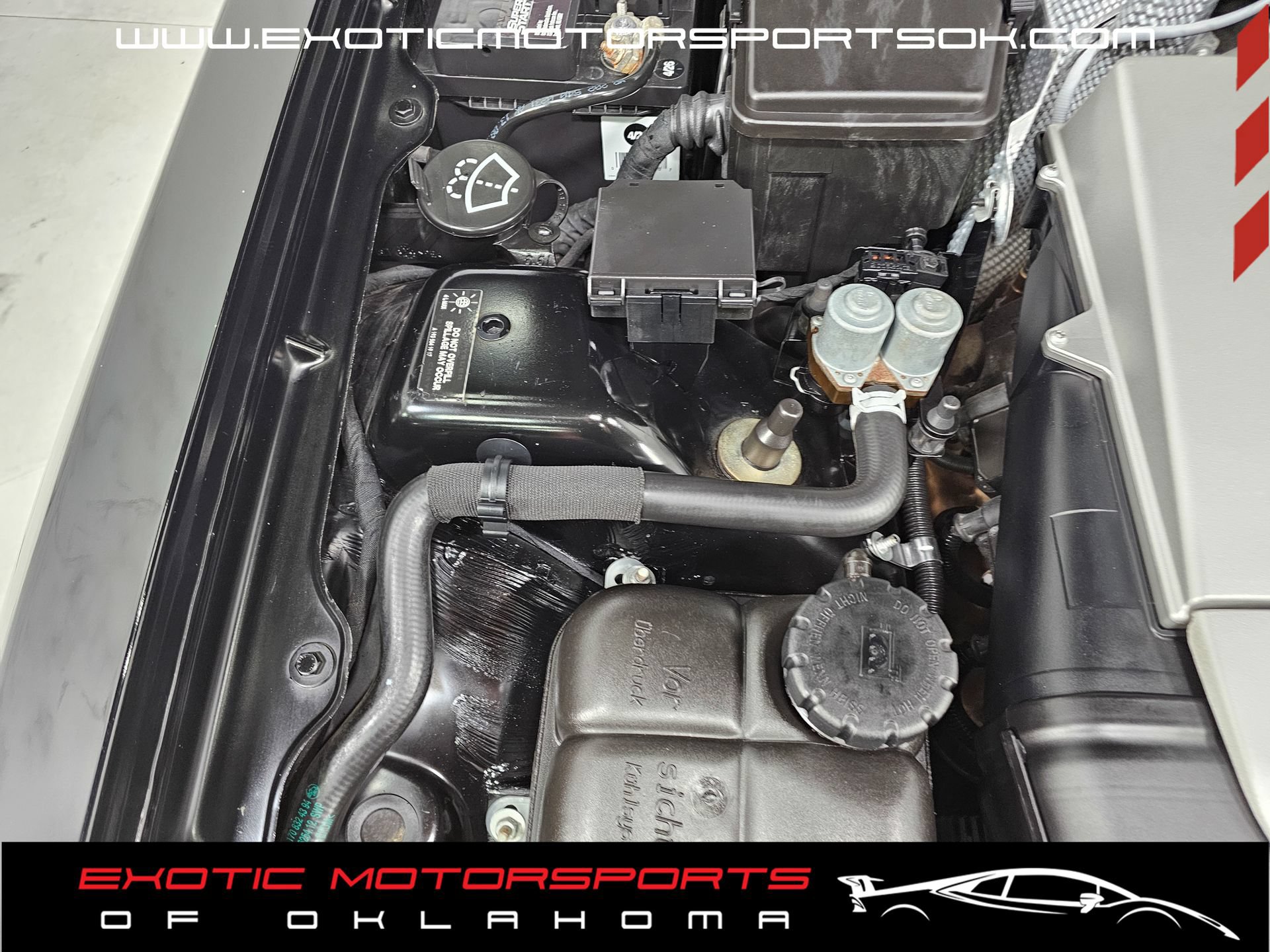 Used 2005 Chrysler Crossfire SRT-6 RWD image 21