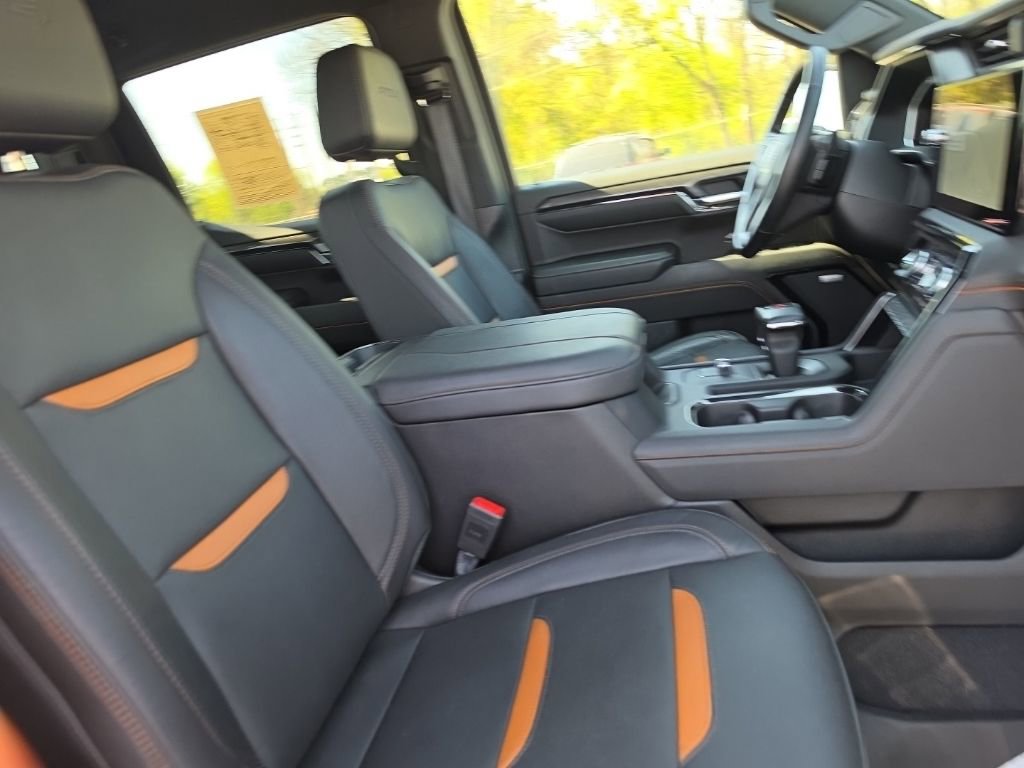 Used 2023 GMC Sierra 1500 AT4 w/ AT4 Premium Package image 33