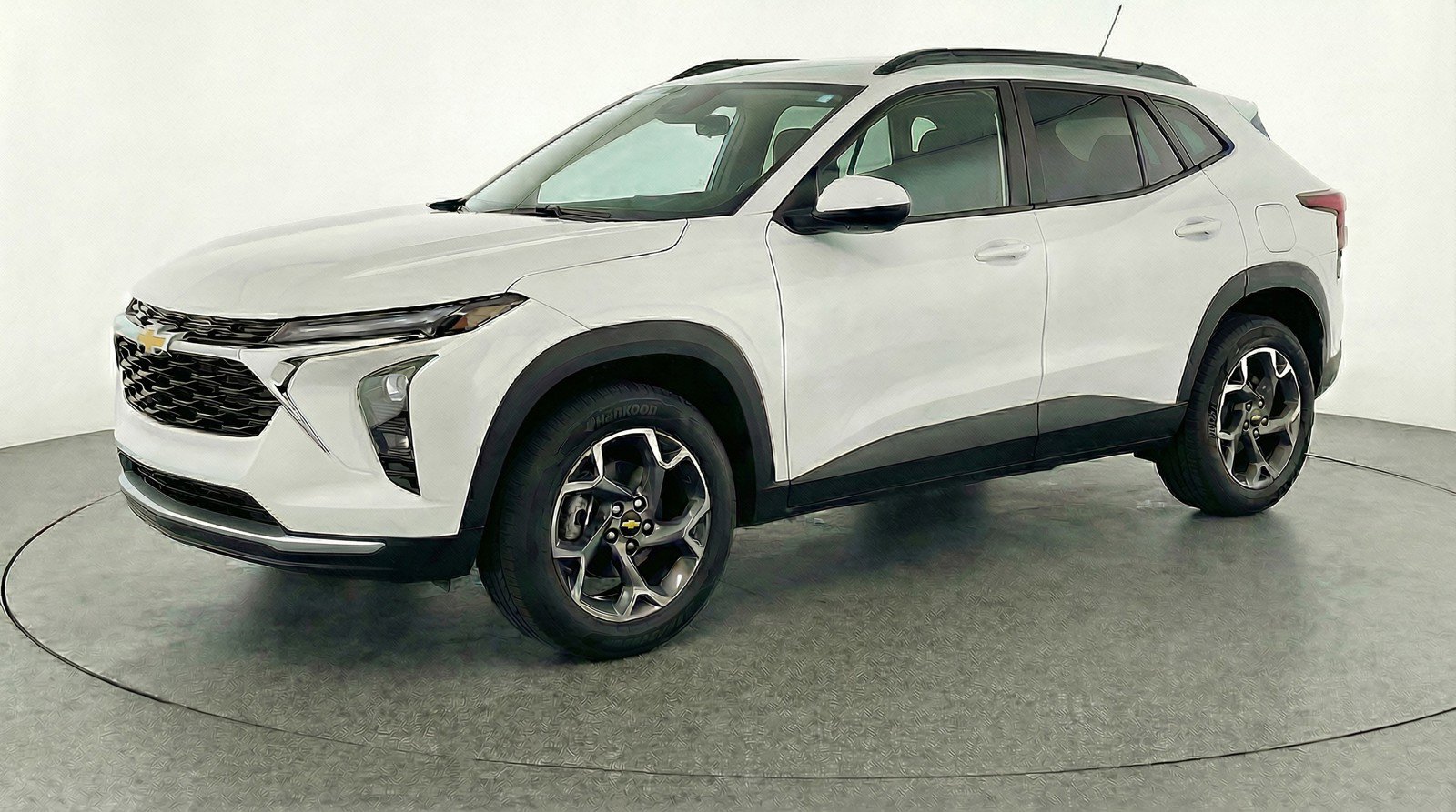 Used 2025 Chevrolet Trax LT w/ LT Convenience Package image 3