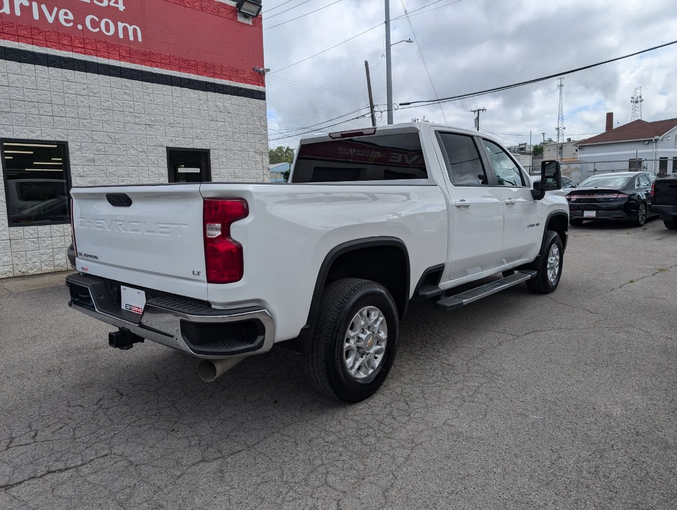 Used 2022 Chevrolet Silverado 2500 LT w/ Convenience Package AWD/4WD image 6
