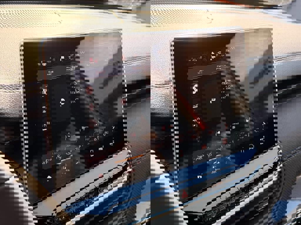 New 2026 Jeep Compass Limited image 15