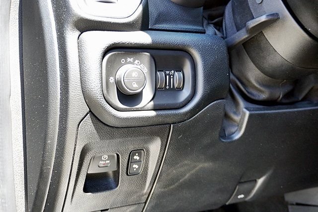 Used 2021 RAM 1500 Laramie AWD/4WD image 38