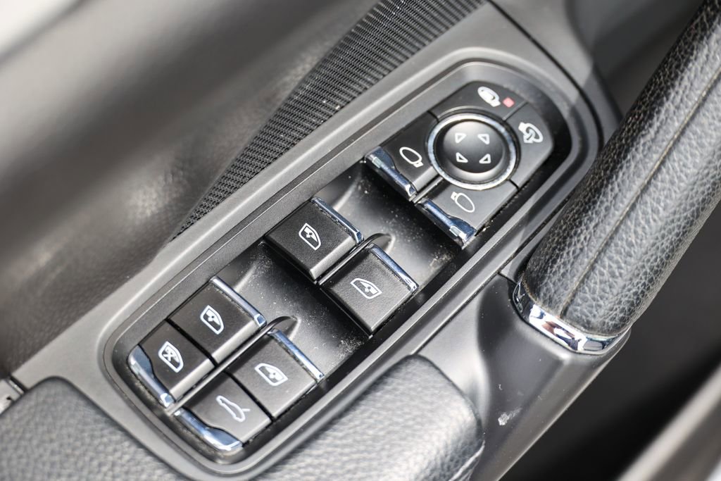 Used 2012 Porsche Cayenne S AWD/4WD image 20
