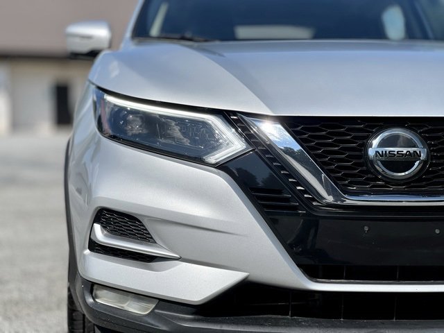 Used 2020 Nissan Rogue Sport SL w/ Premium Package image 5