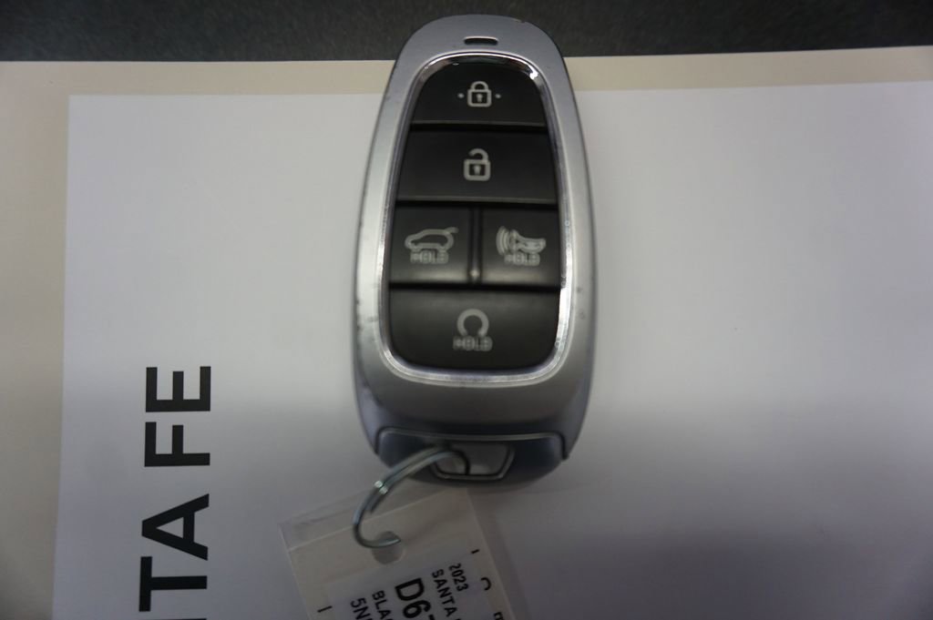 Used 2023 Hyundai Santa Fe SEL AWD/4WD image 17