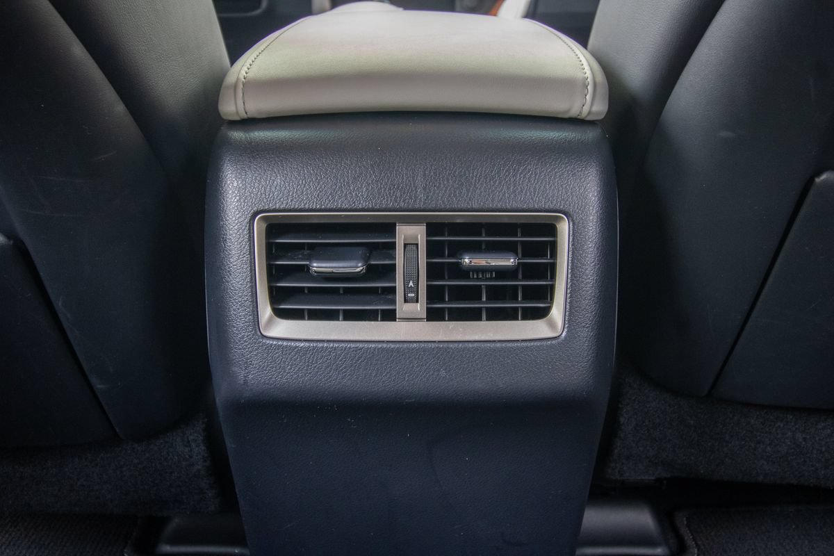Used 2019 Lexus RX 350L FWD w/ Premium Package image 43