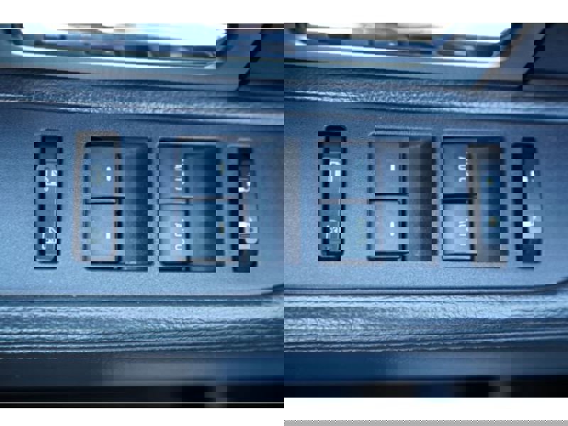 Used 2013 Ford F150 Platinum w/ Max Trailer Tow Pkg image 30