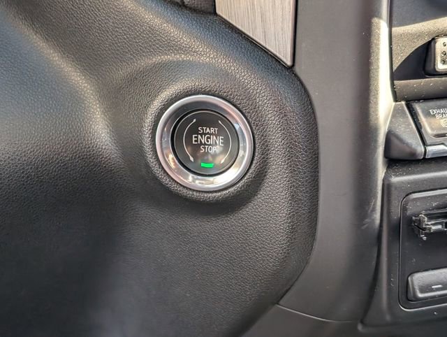 Used 2020 GMC Sierra 3500 Denali w/ Denali Ultimate Package image 22