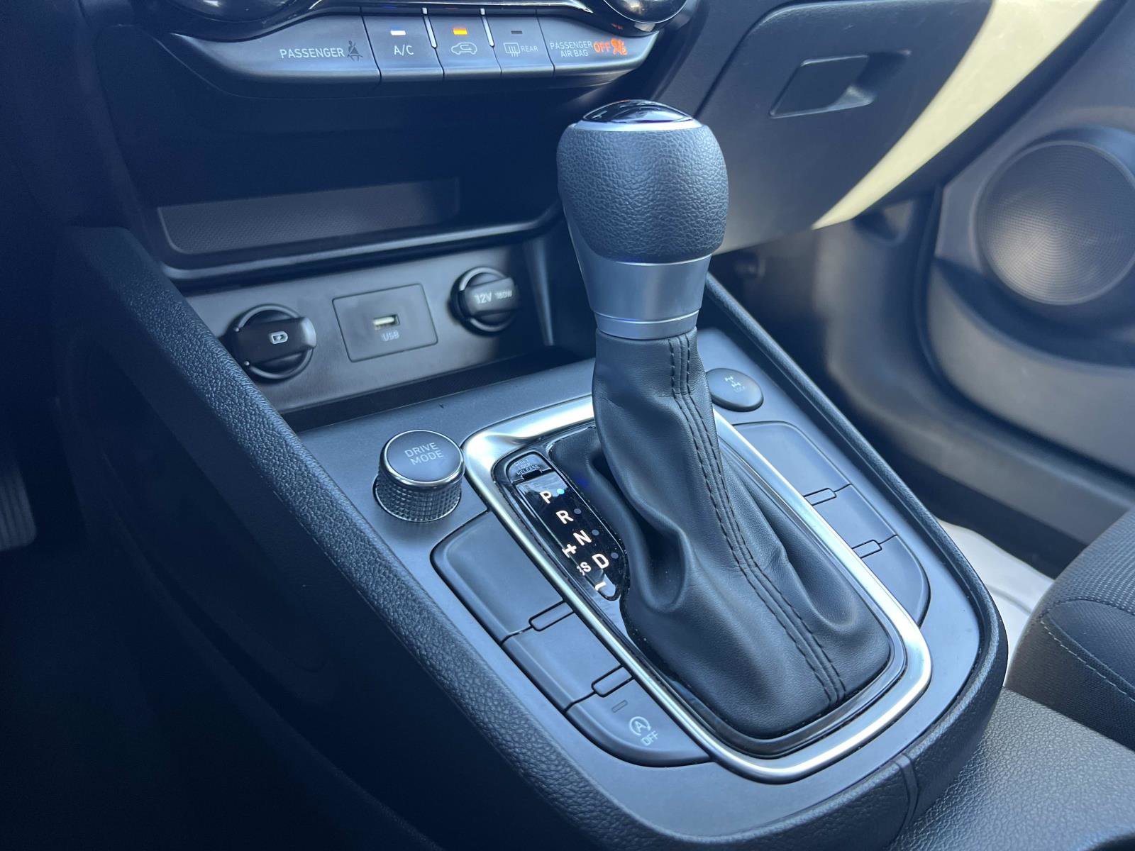 Used 2023 Hyundai Kona SEL image 17