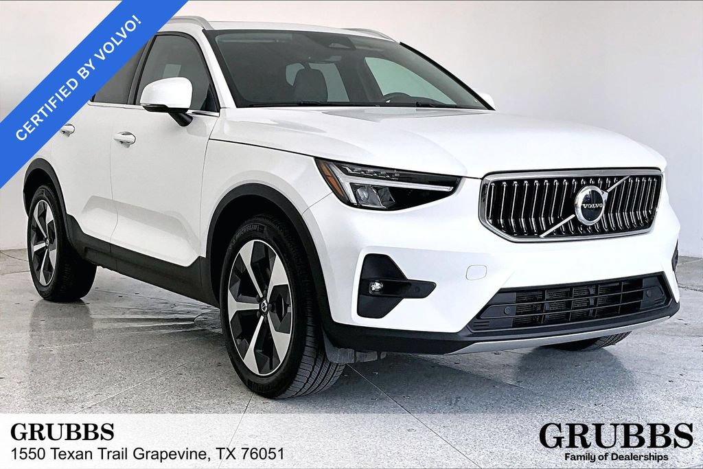 Used 2023 Volvo XC40 B5 Plus w/ Protection Package Premier