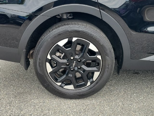 Used 2025 Kia Sorento S FWD image 7