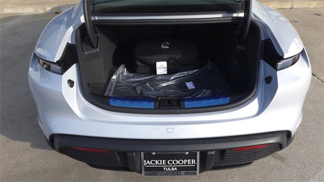 New 2025 Porsche Taycan image 14