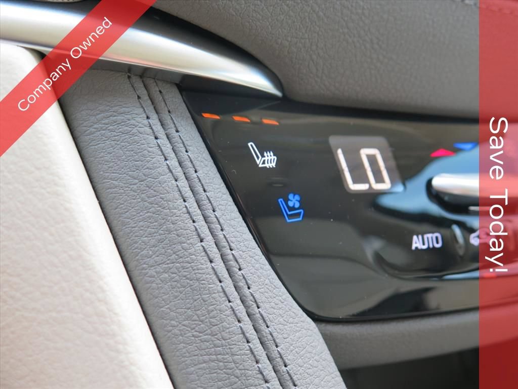 New 2026 Cadillac XT5 Premium Luxury w/ Driver Assist Package FWD image 17