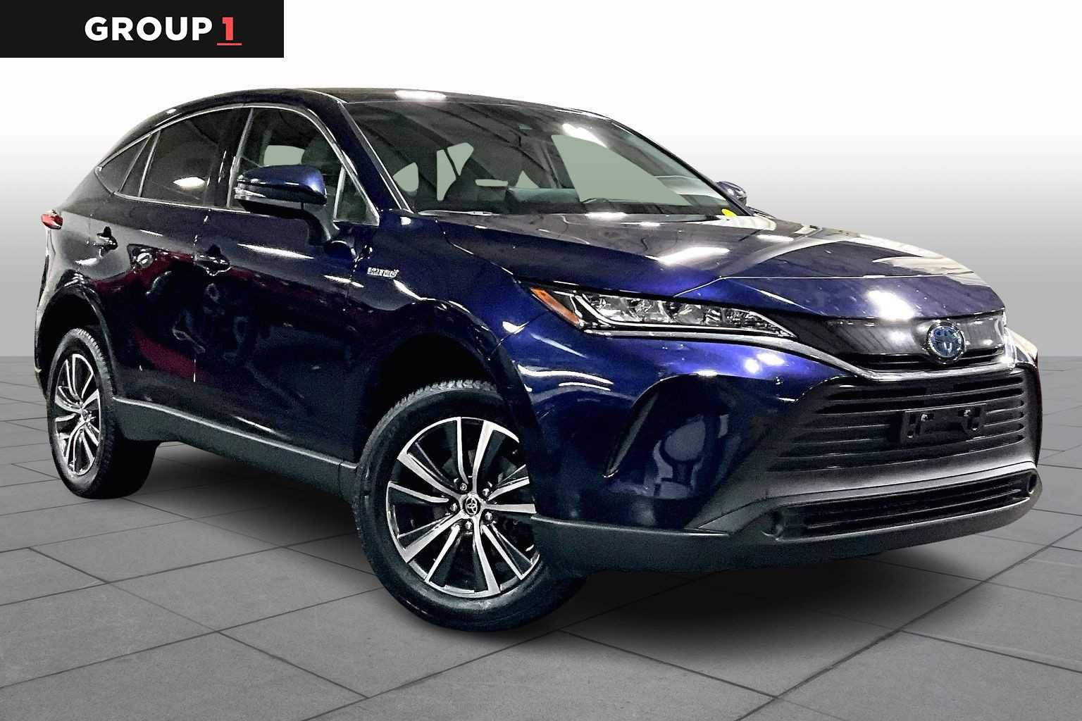 Certified 2021 Toyota Venza LE image 2