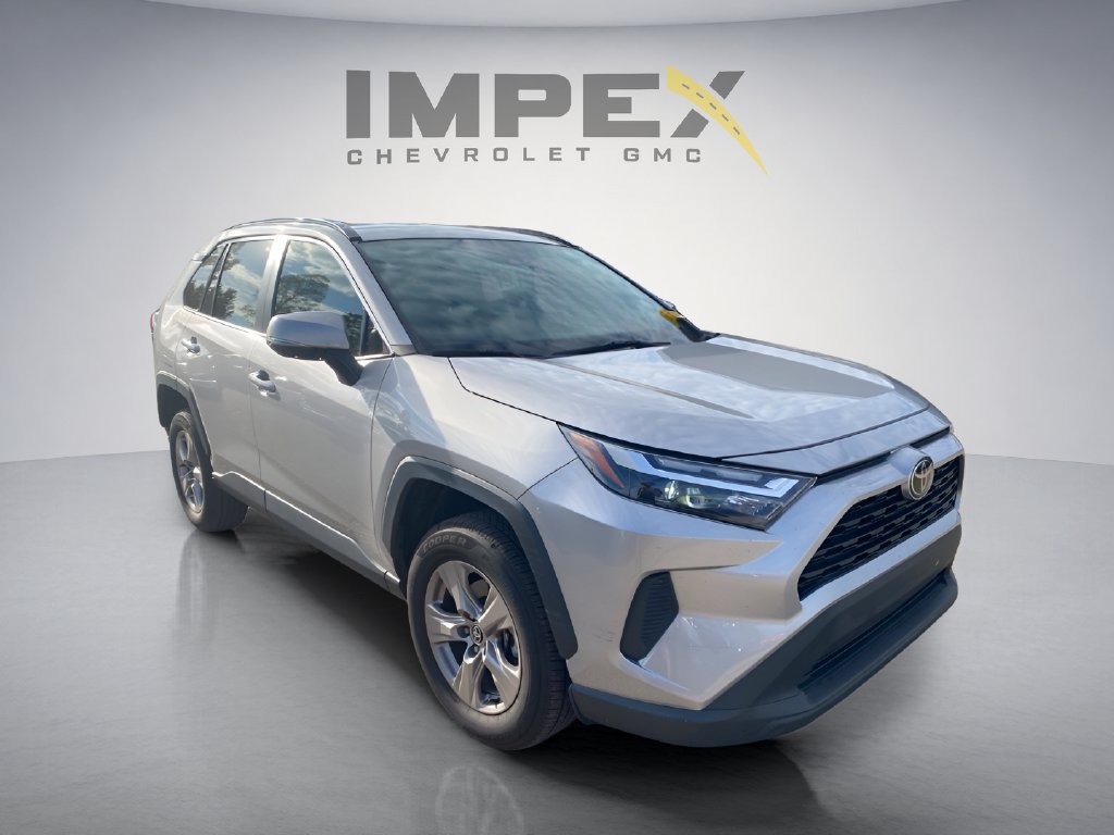 Used 2022 Toyota RAV4 XLE FWD image 7
