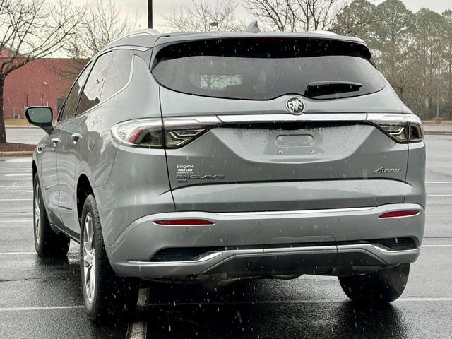 Used 2024 Buick Enclave Avenir image 5