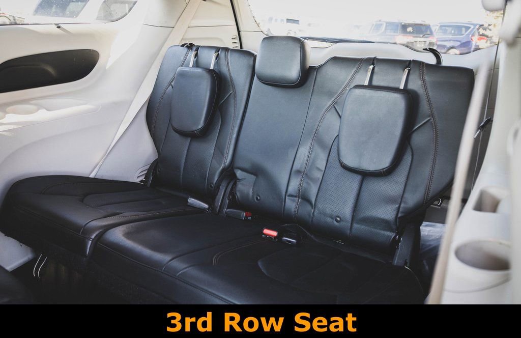 Used 2019 Chrysler Pacifica Touring-L image 21