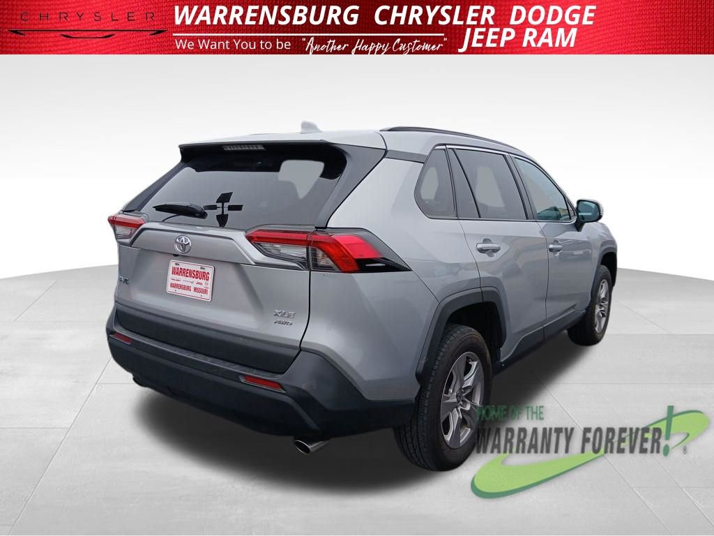 Used 2025 Toyota RAV4 XLE image 3