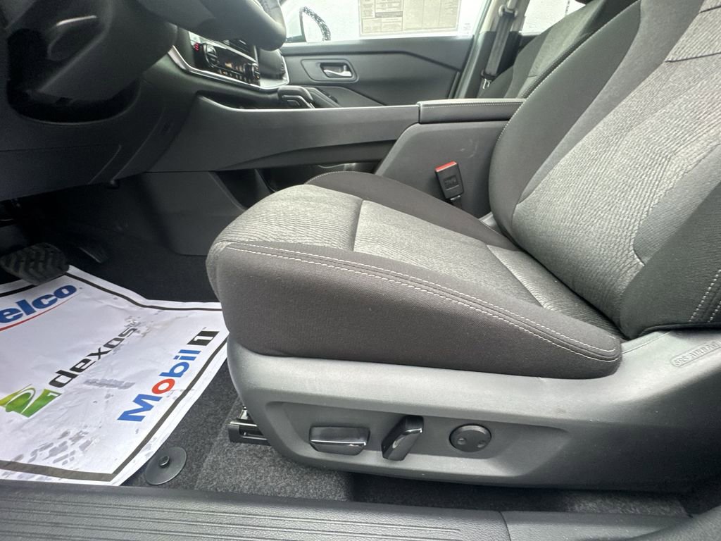 New 2026 Nissan Rogue SV w/ Cold Weather Package image 12