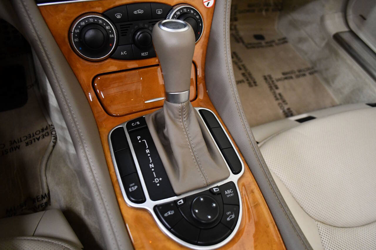 Used 2007 Mercedes-Benz SL 550 image 17