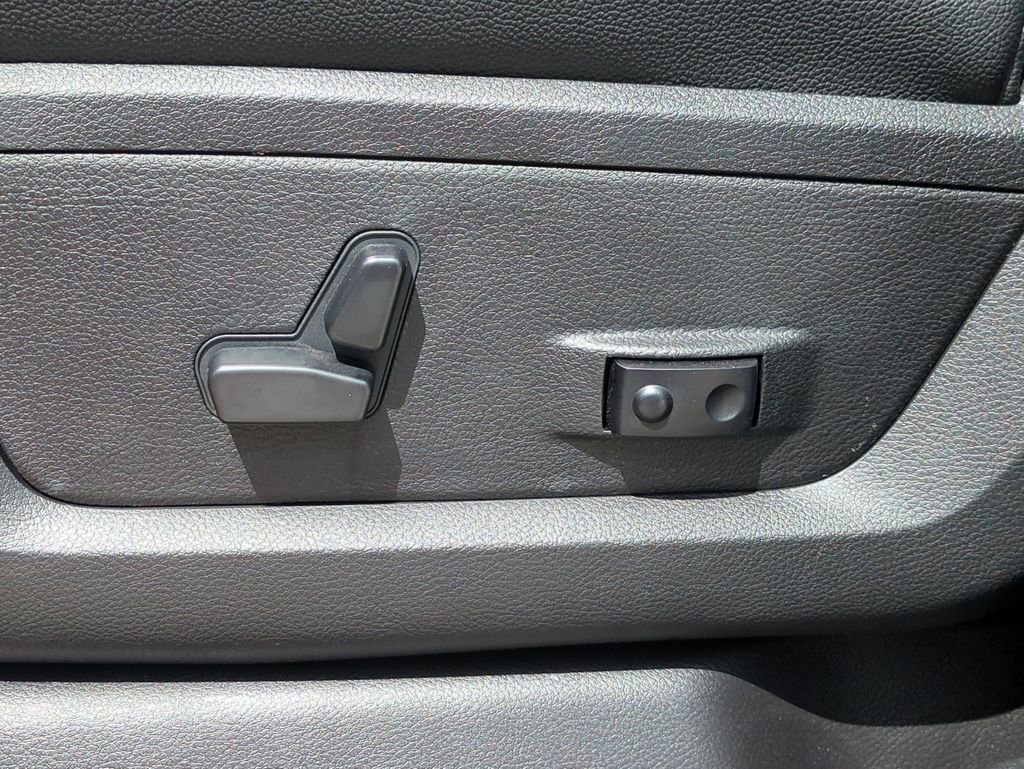 New 2025 RAM 2500 Big Horn image 20